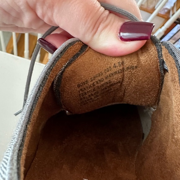 Florsheim Boys' Highland Jr. Canvas Plain Toe Oxfords in 4.5 - Picture 2 of 6